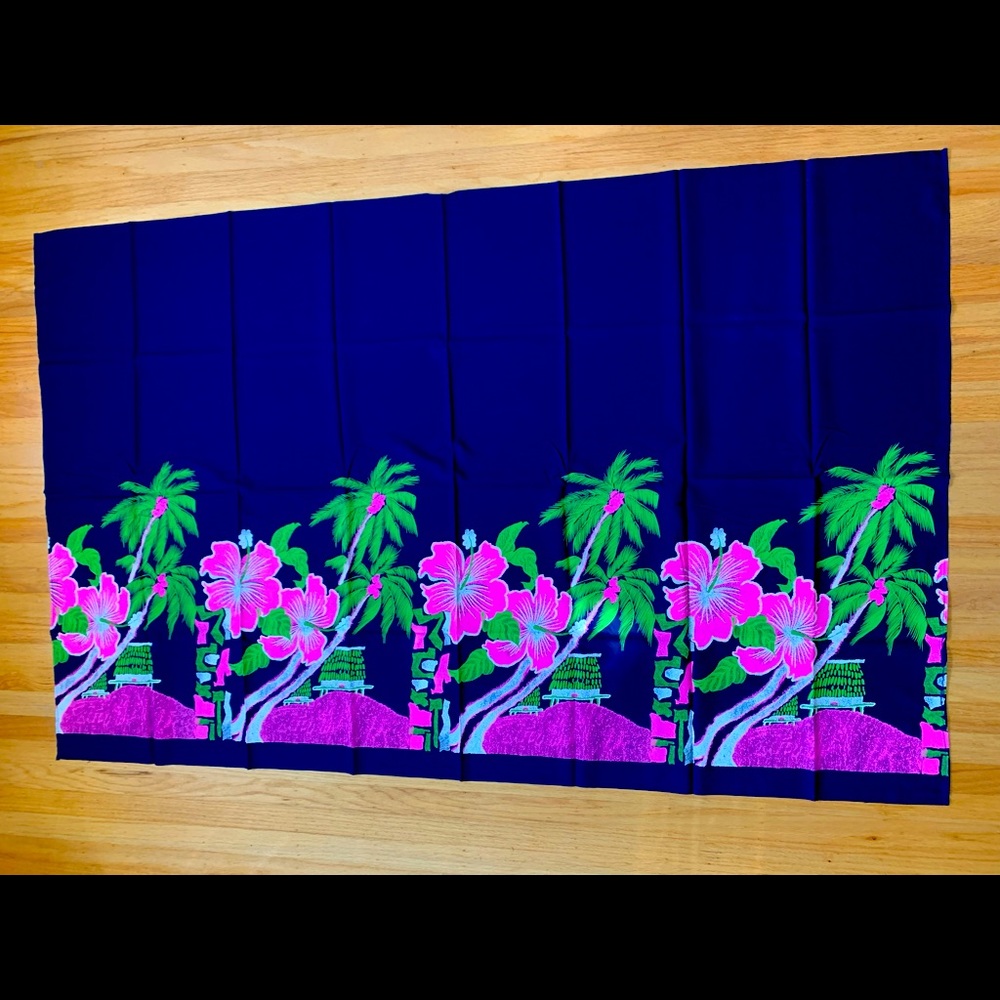 Pareo (wrap/skirt/sarong) in navy, pink and green